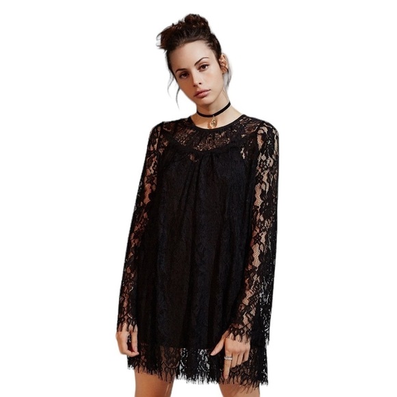Kimchi Blue Floral Lace Long Sleeve Mini Dress. Fringe Hem. Black Size S #971 - Picture 1 of 9